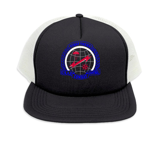 BLACK / WHITE - FRONT